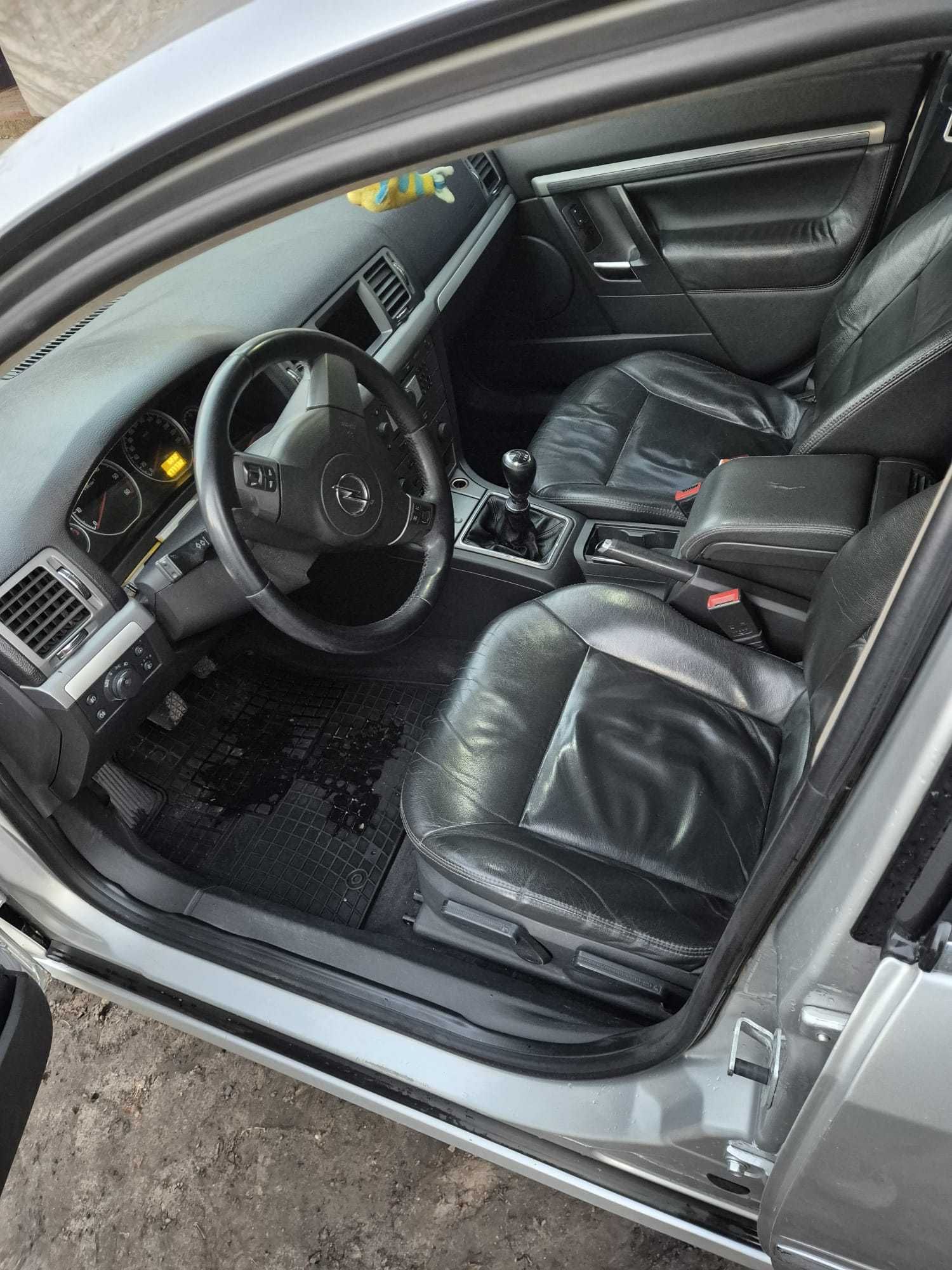 Opel  Vectra C  Hatchback