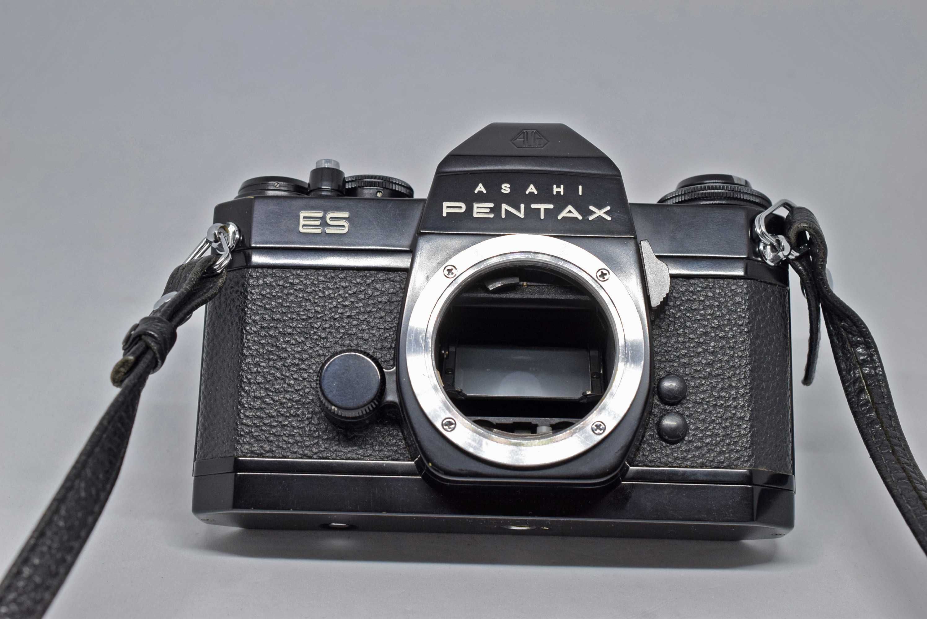 Pentax ES Spotmatic + Takumar SMC 28mm f3.5 50mm f1.4 135mm f2.5 M42