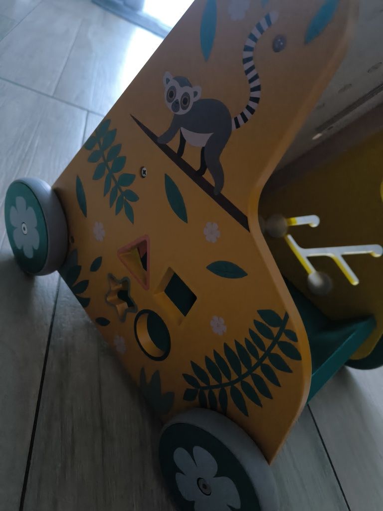Janod wielofunkcyjny chodzik pchacz edukacyjny tablica manipulacyjna