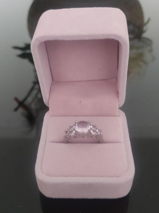 Anel Prata Zircônias Rosa