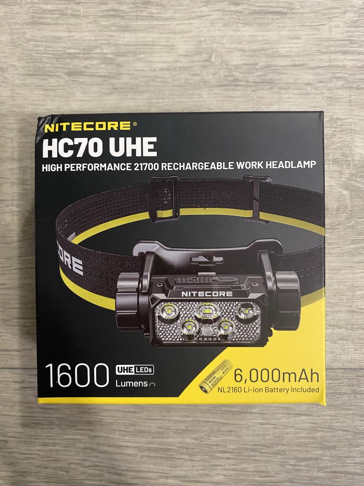 Налобний ліхтар Nitecore HC70 UHE  з акумулятором та кейсом