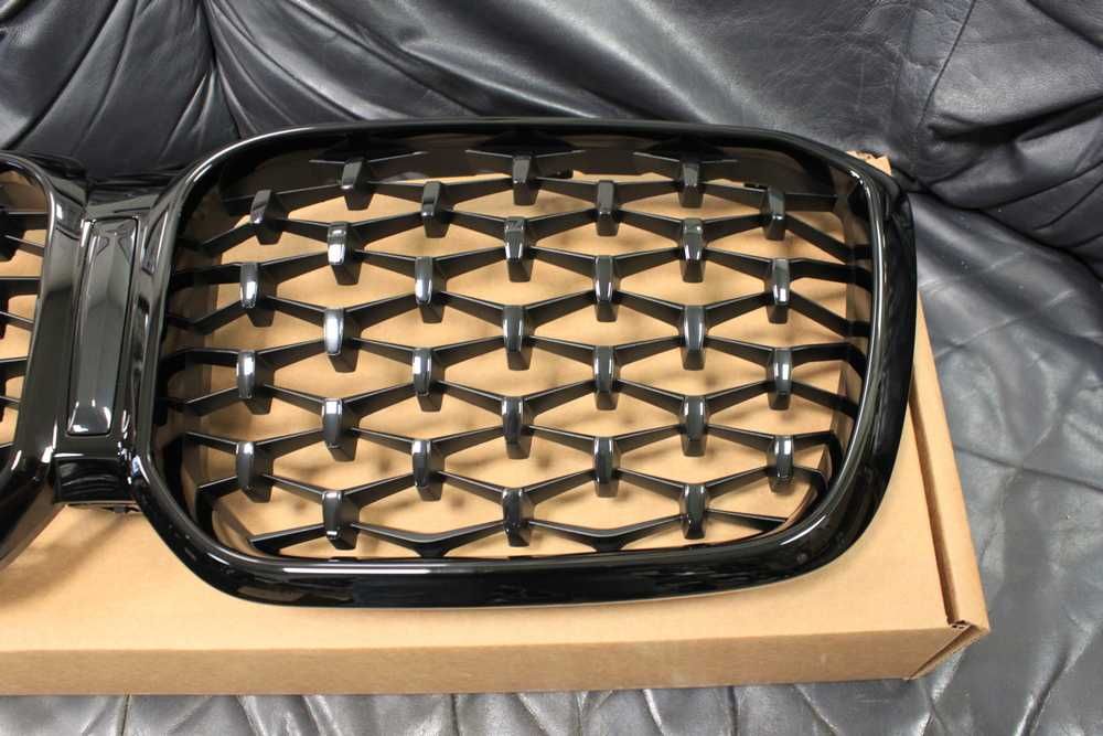 Grill Atrapa Nerki OEM M-SPORT BMW X4 G02 LCI bez FP