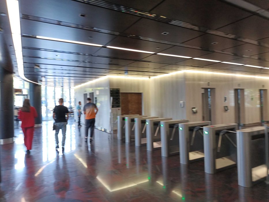 Мебльований офіс в БЦ преміум-класу, метро Звіринецька