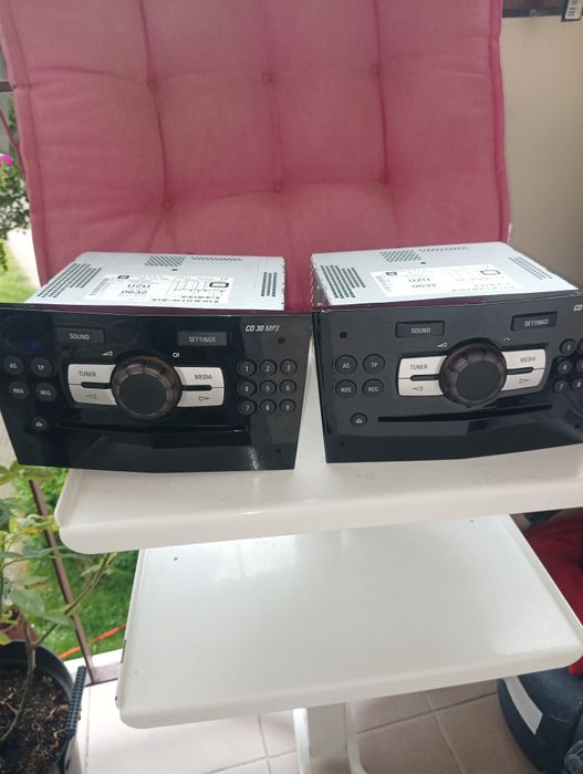 Radio CD samochodowe