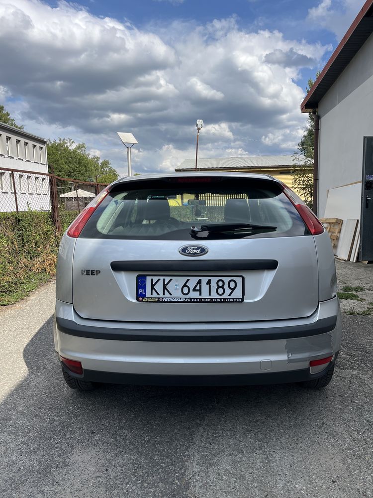 Ford Focus MK2 II 1.6 benzyna