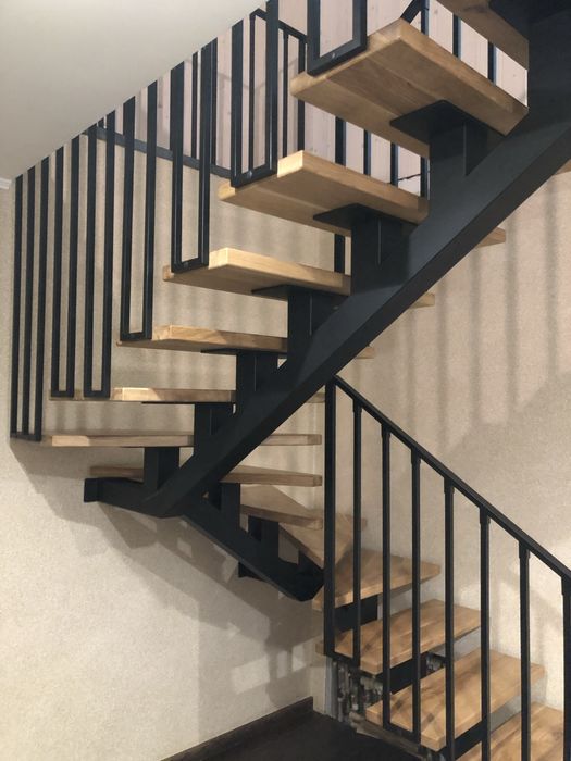 Сходи, перила , балкони