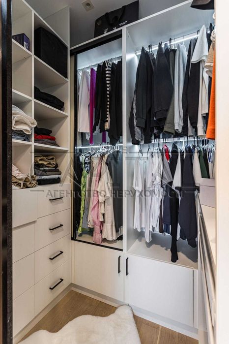 Дизайнерська 3-кімнатна квартира 120 м² з ремонтом в ЖК «Поділ Град»