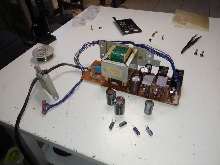 Magnetowid TOSHIBA B1 sprawny