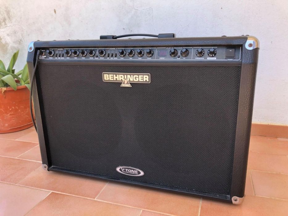 Amplificador Behringer V-Tone GMX212