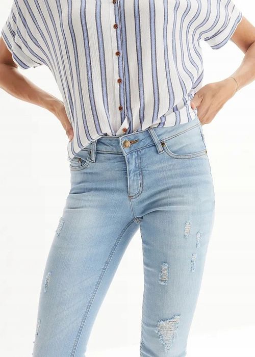 B.P.C jeansy skinny niebieski z przetarciami ^42