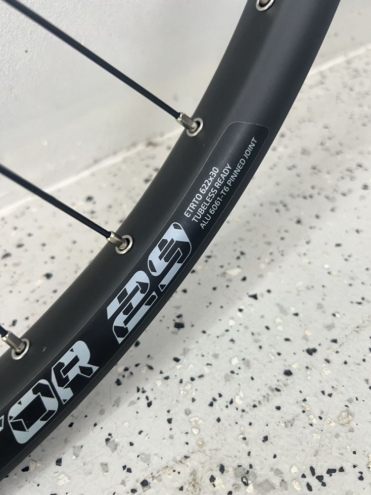 Koła 29” BOOST MTB/XC/ENDURO Dartmoor Formula Sapim Centerlock
