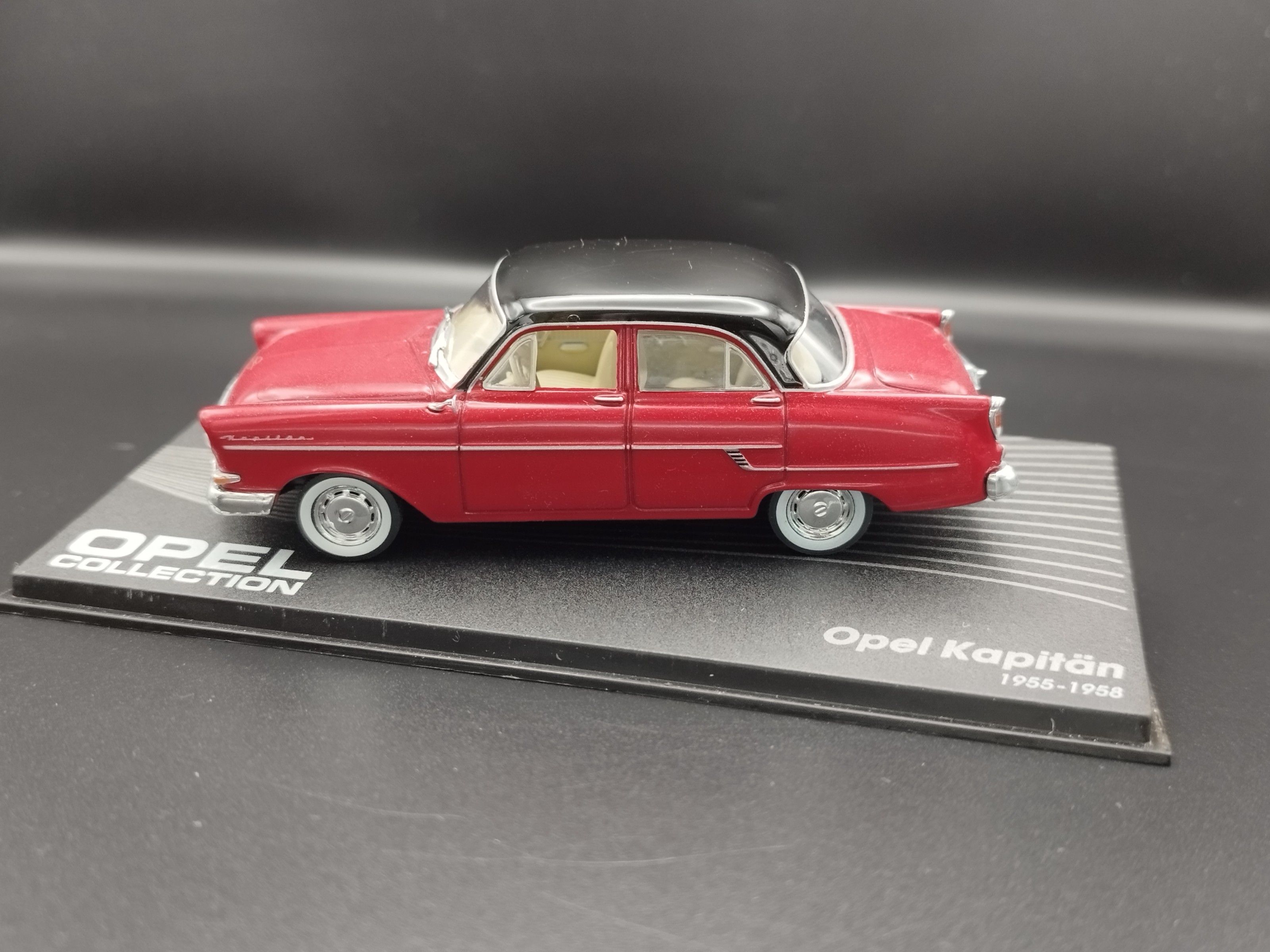 1:43 Opel Collection 1955-58 Opel Kapitan  model używany
