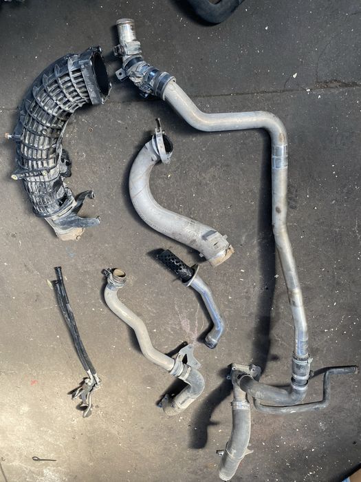 Varias peças do motor Mercedes Actros Euro 5