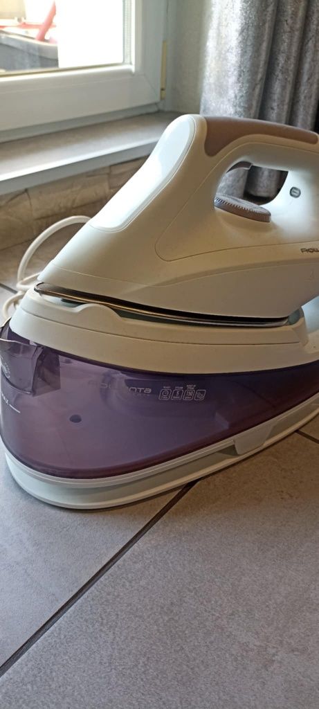 Stacja parowa ROWENTA Easy Steam Liberty- 2200W