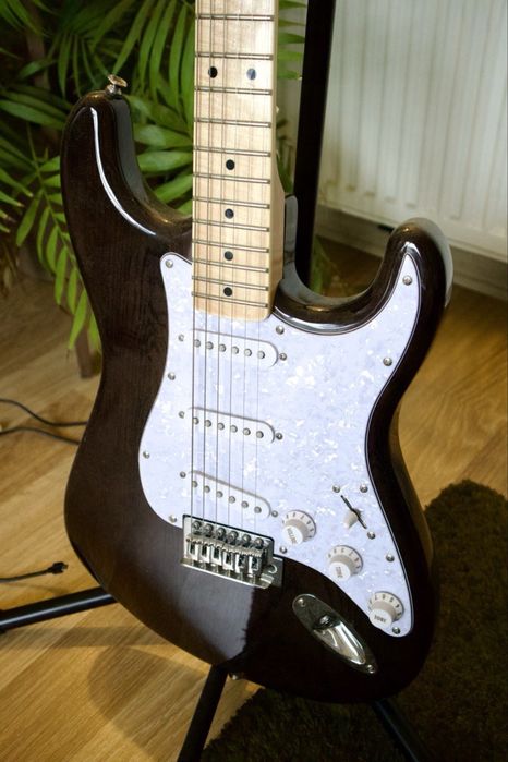 SX Stratocaster Elektro Gitar (Trans Black)