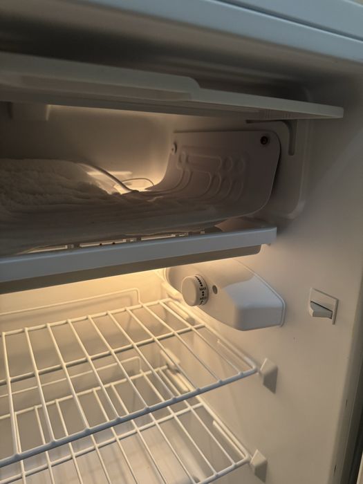 Frigorifico -  electronia modelo Hs121LN III