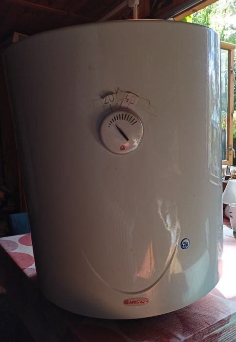 Bojler firmy Ariston 50 litrów