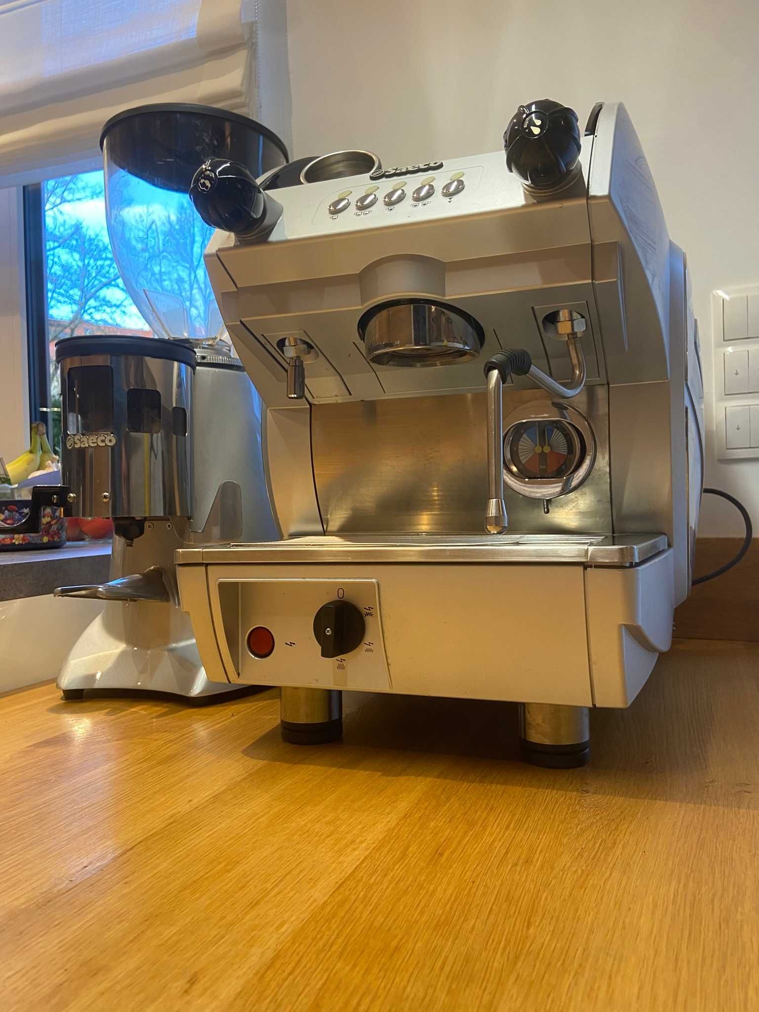 używany Ekspres do kawy Saeco Aroma Compact SE 100 wraz młynkiem