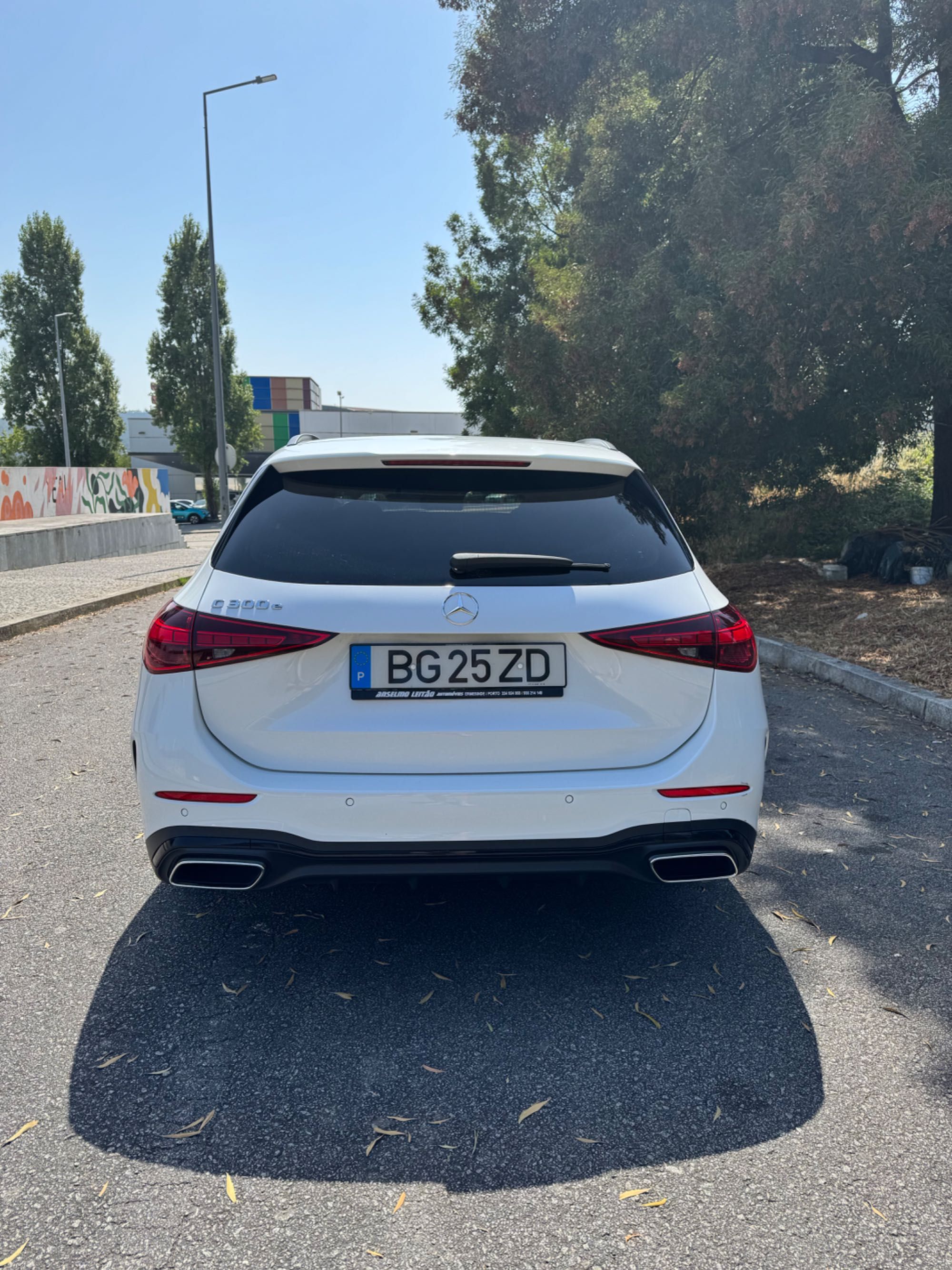 Mercedes C300e AMG