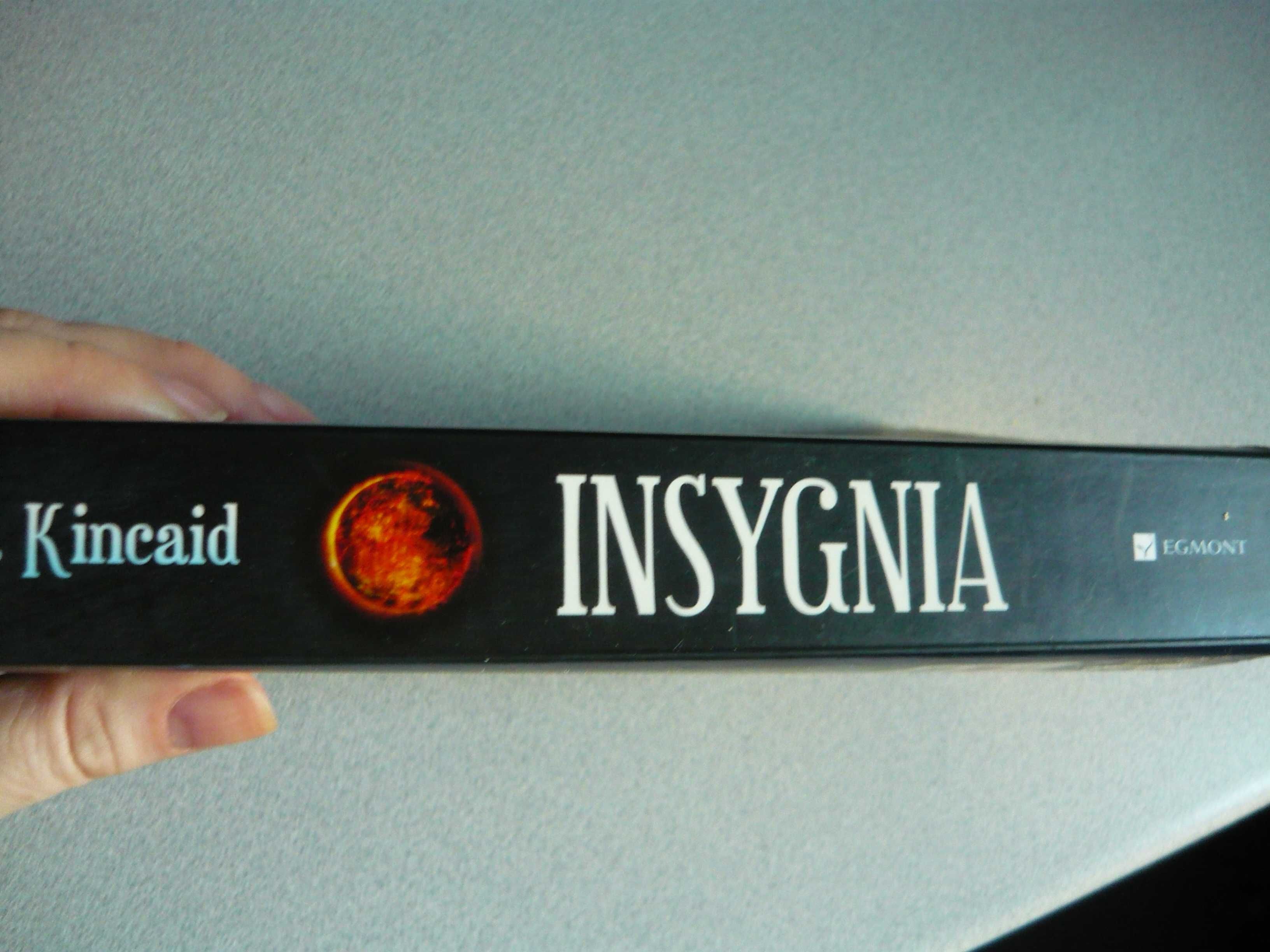 S.J. Kincaid - Insygnia.Wojny światów