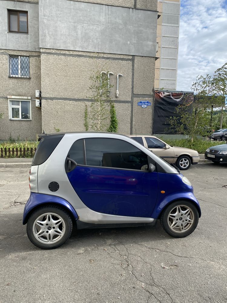 Продається Smart 1999 року, бензин, 0.6 турбо