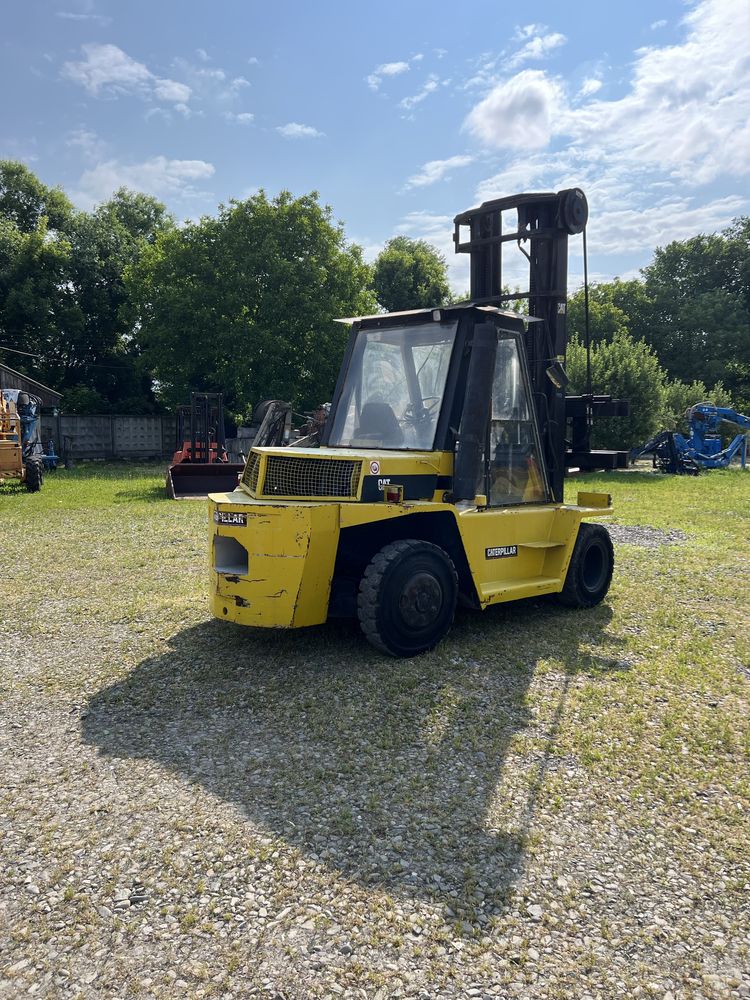 Навантажувач CAT V155B