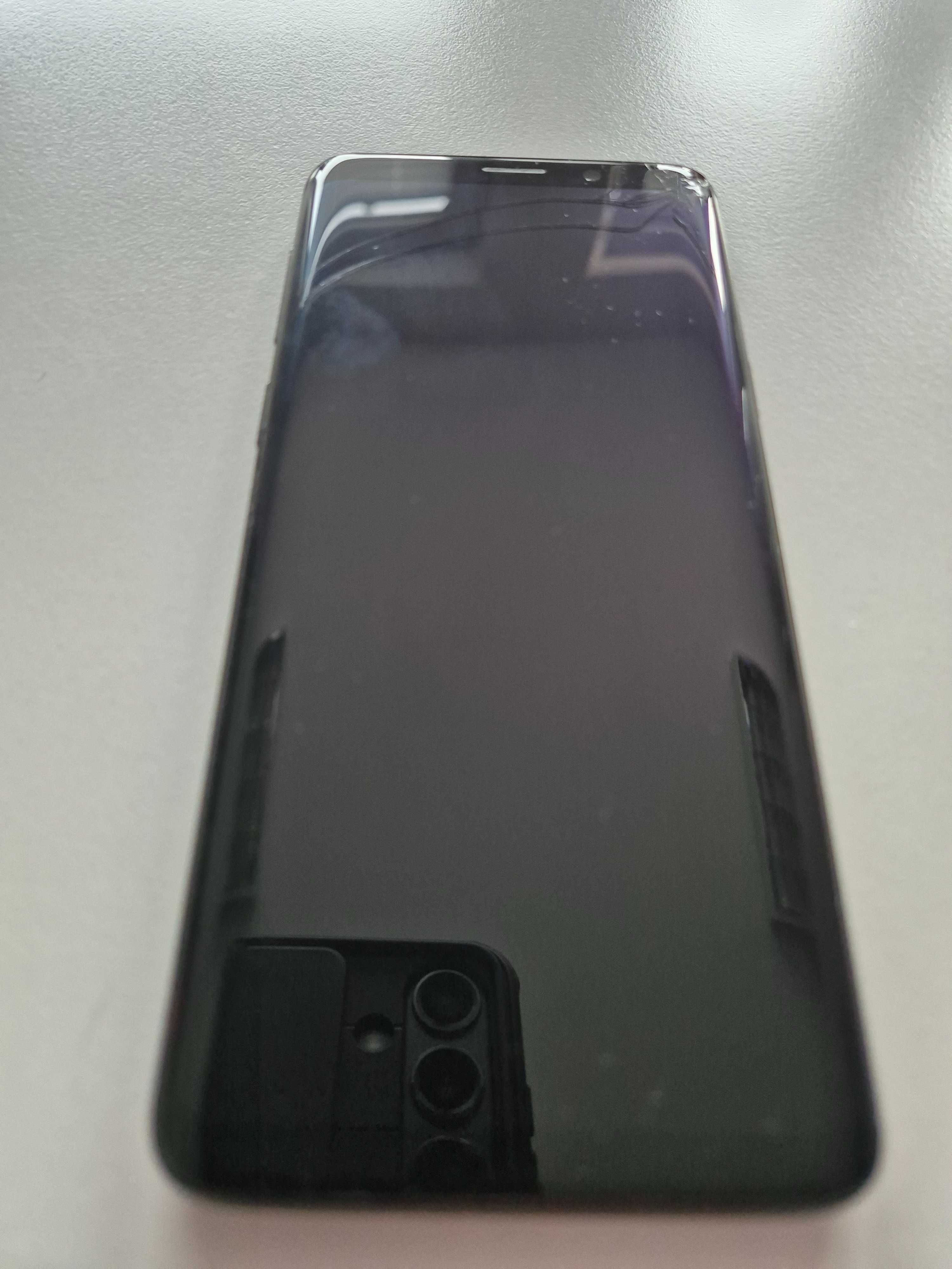 Samsung Galaxy S9  Sprawny - pęknięty ekran.