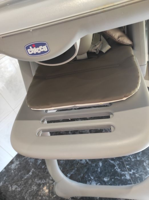 Cadeira papá Polly Magic Chicco