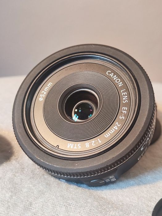 Lente Canon 24mm f2.8 STM EF-S
