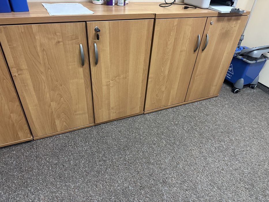 Meble biurowe/ szafa, komody