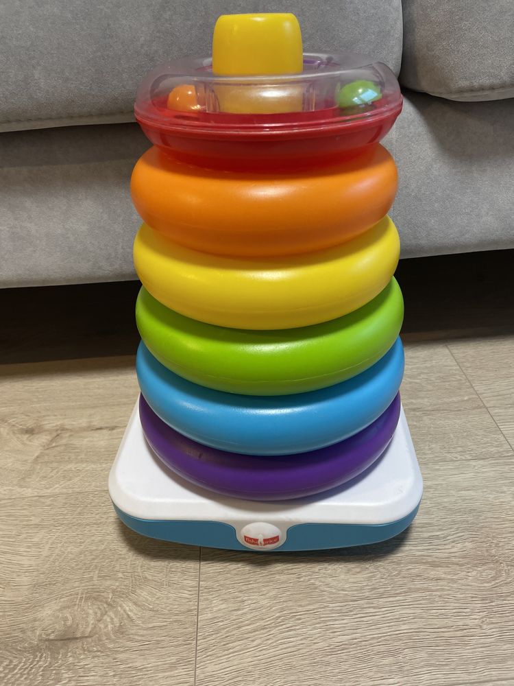 Fisher Price Gigapiramidka z kółek
