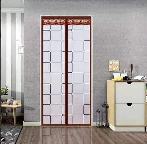 Штора теплоізоляційна магнітна  для дверей.