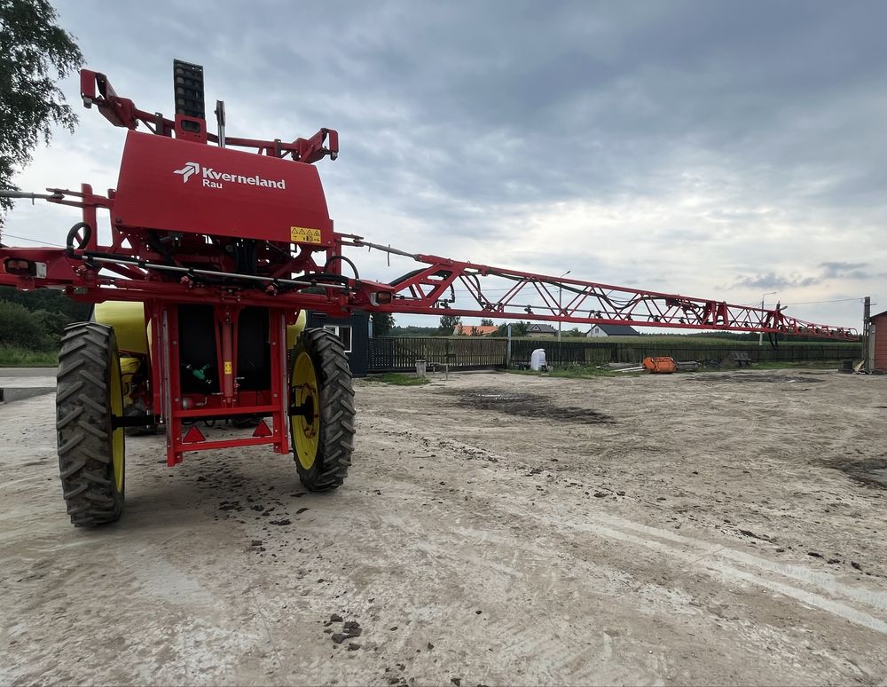 Opryskiwacz Kverneland Rau Ikarus S28