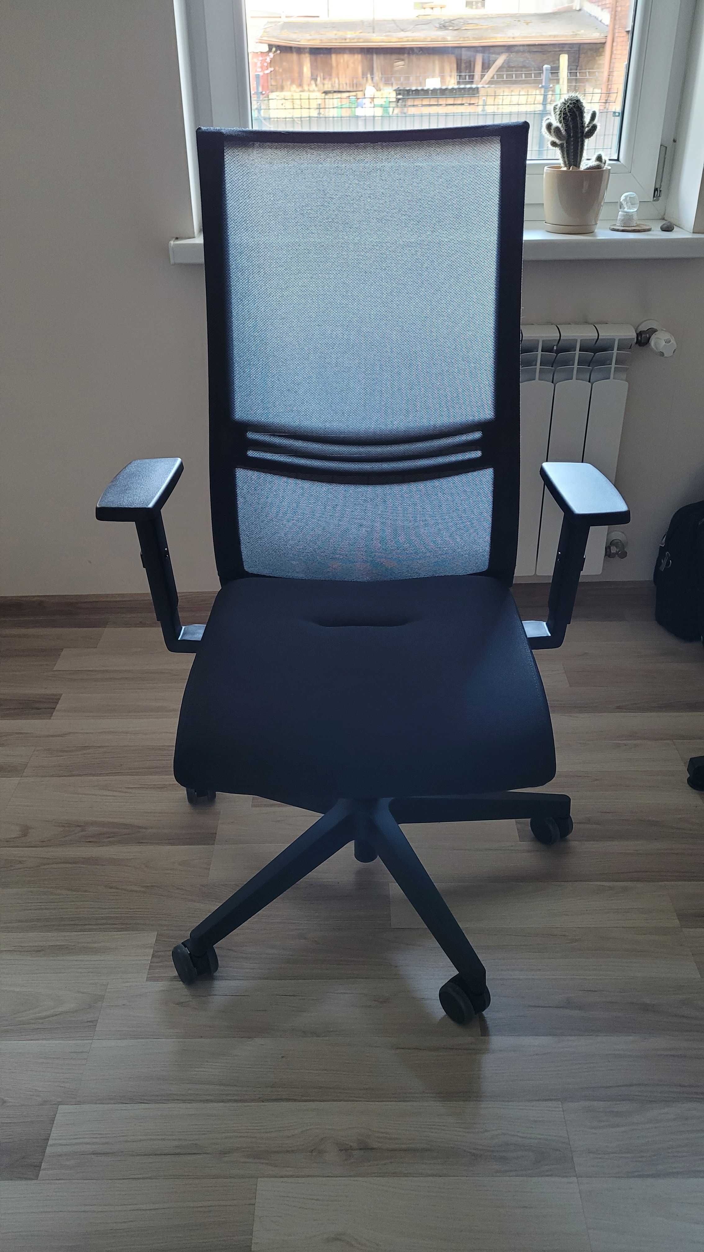 Krzesło obrotowe, jak nowe