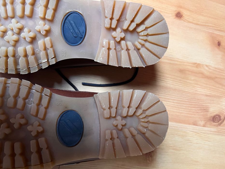 Damskie mokasyny Daniel Hechter z licowanej skóry rozm. 39