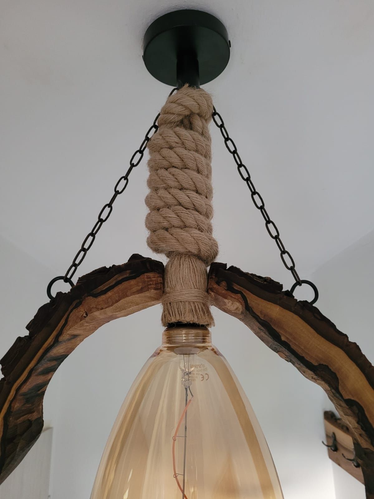 Lampa wisząca orzech włoski handmade loft rękodzieło