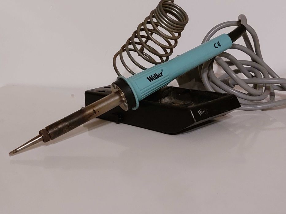 lutownica Weller w61 + podstawka