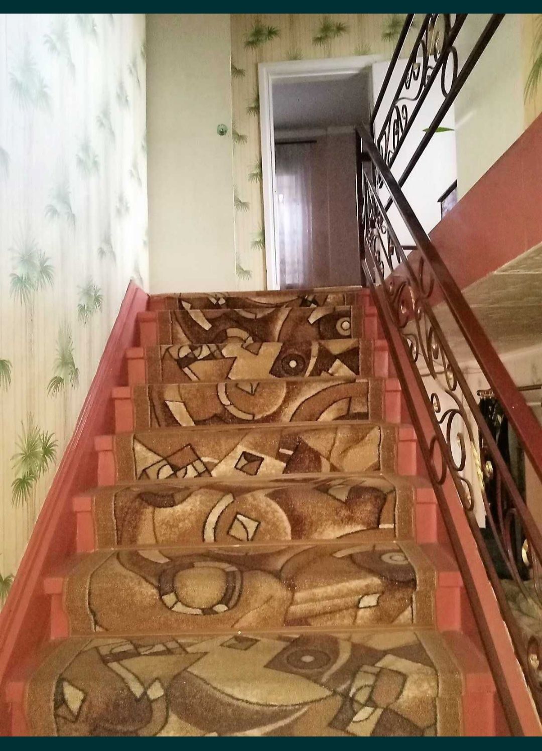 Продается двухэтажный дом