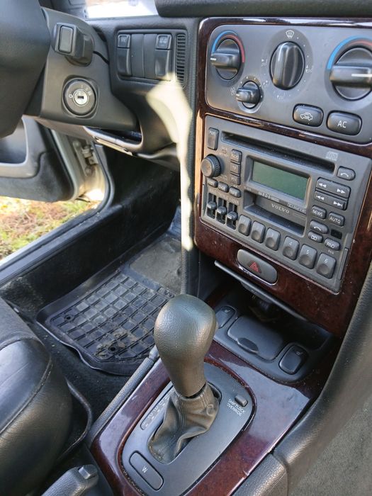 Авто находу сів поїхав