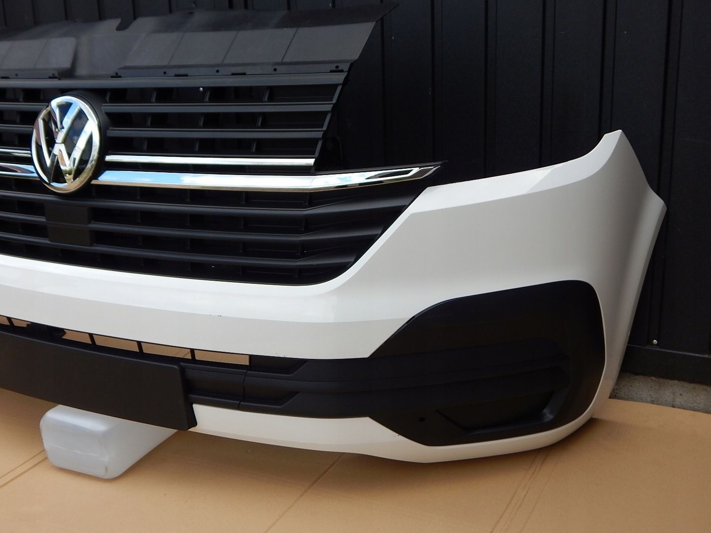 VW T6.1 MULTIVAN zderzak przód grill KOMPLETNY  IGŁA