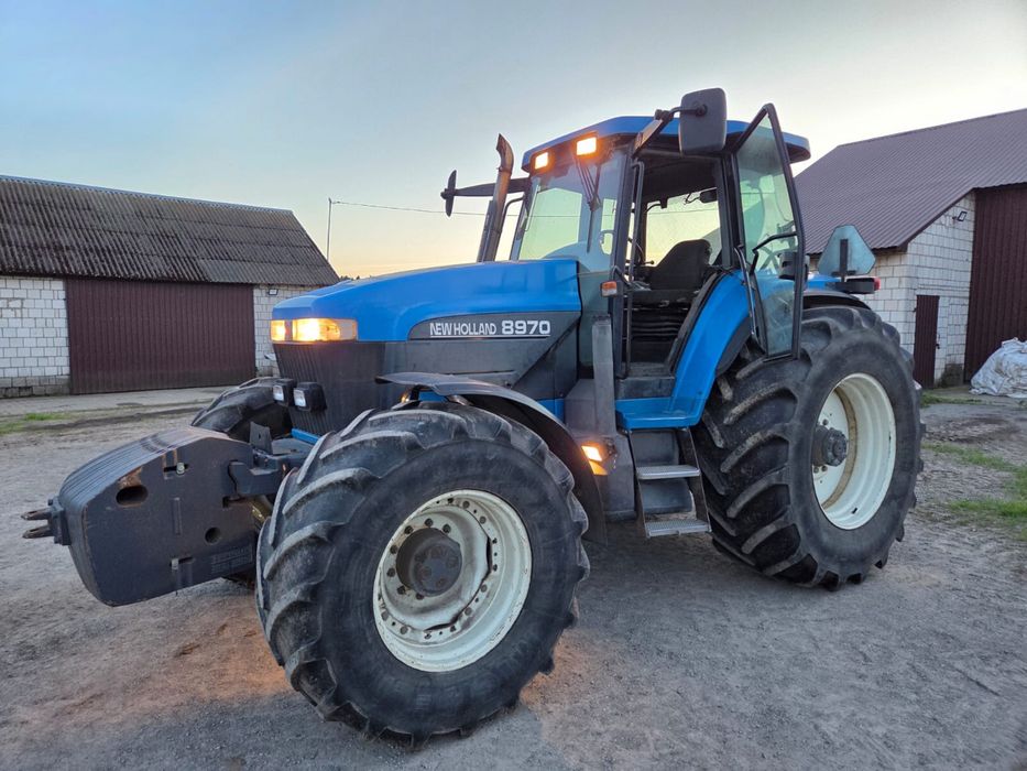 New Holland 8970