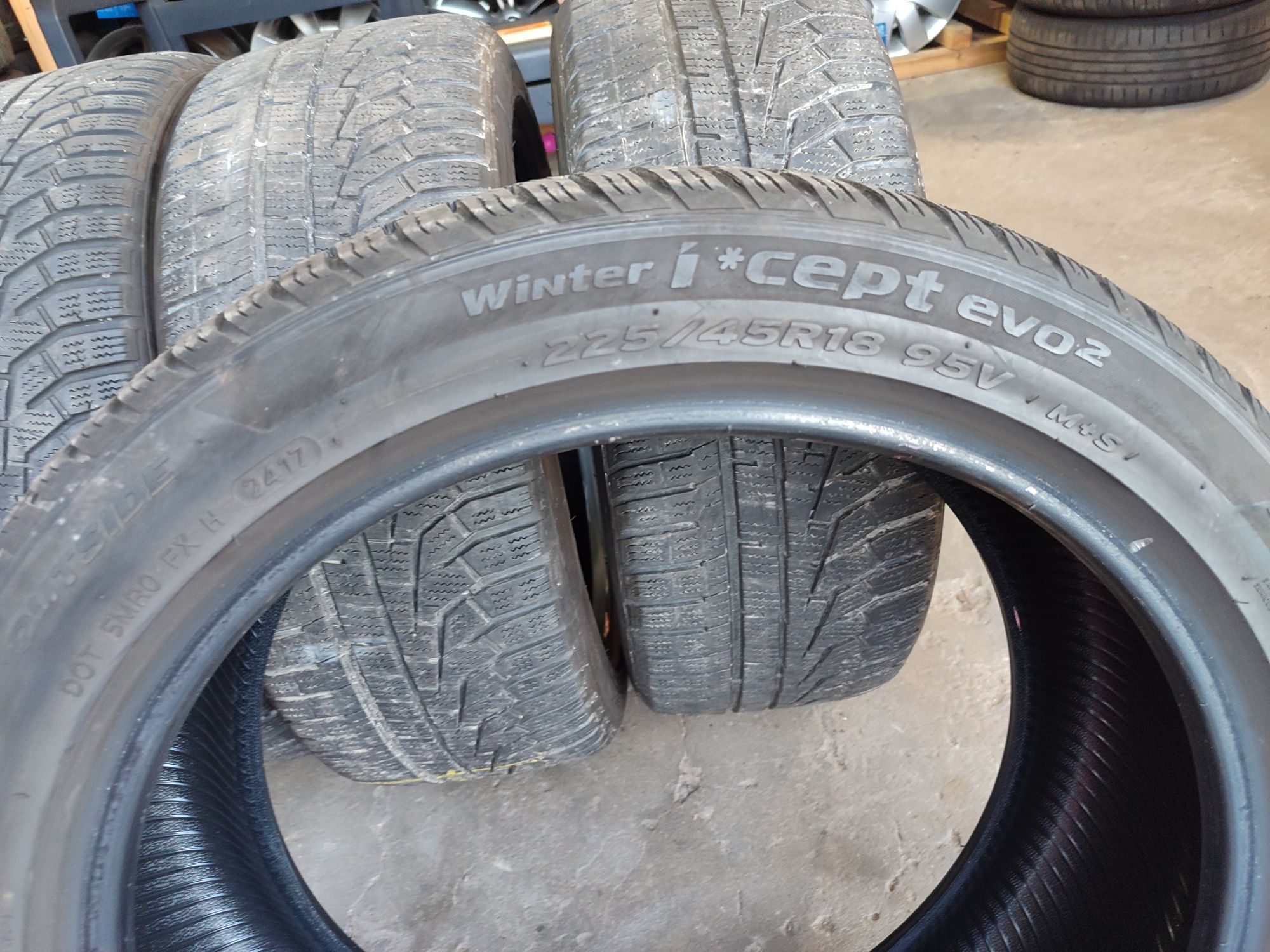 Резина зима 225.45.18 hankook