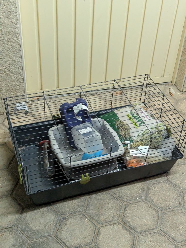 2 Gaiolas para coelhos etc