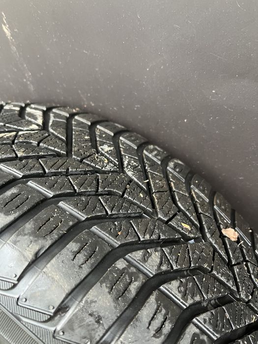 Felgi czarne 205/60R16 ( BMW, VW Transporter Amarok)