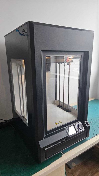 Drukarka 3D Makerbot REPLIKATOR Z18