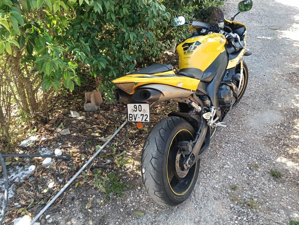 Yamaha r1  50 anos anos 2005 (edição limitada)