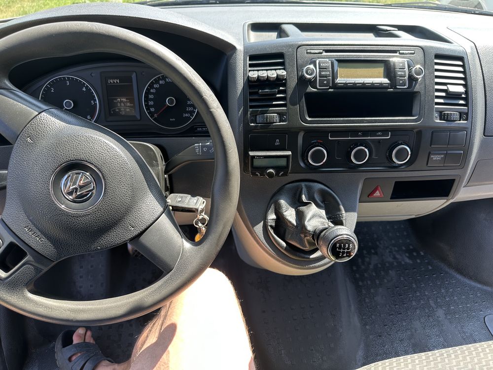 Vw t5 2011 rok 2.0 tdi 102km