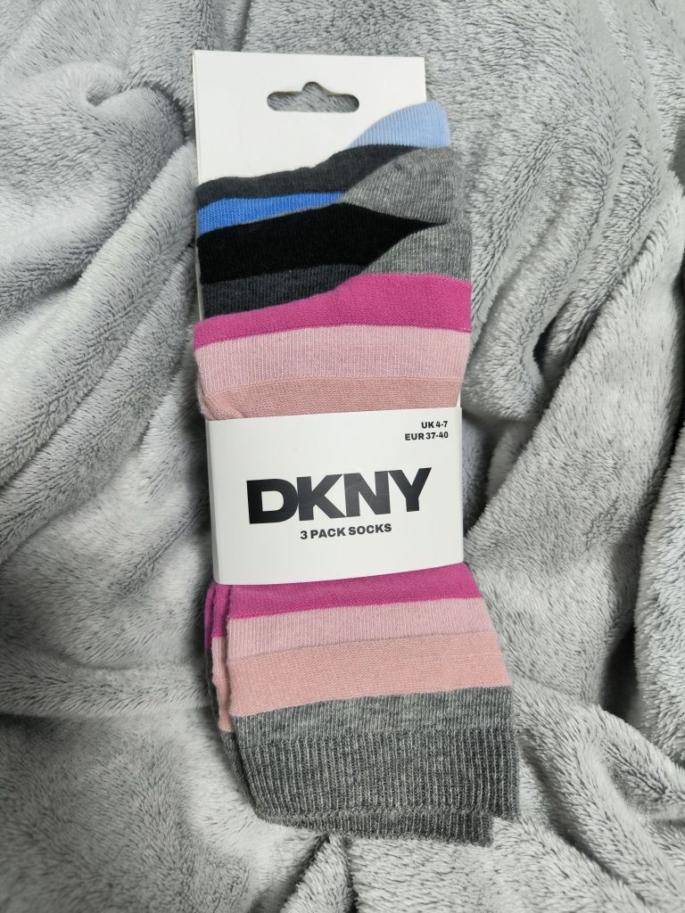 3 пари носків DKNY фірмові високі носки женские высокие НОВІ на подару