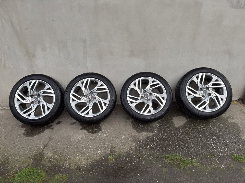 Koła felgi z oponami Citroen C4 DS4 4x108 17” 225/45