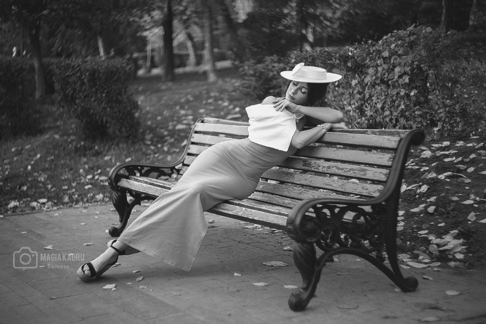 Fotograf Profesjonalne sesje zdjęciowe – kobiece • plenerowe •
